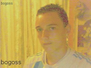 (�`�._.�[]�._.���)]|I{�------�Pr&eacute;sentation�------�}I|(�`�._.�[]�._.���)